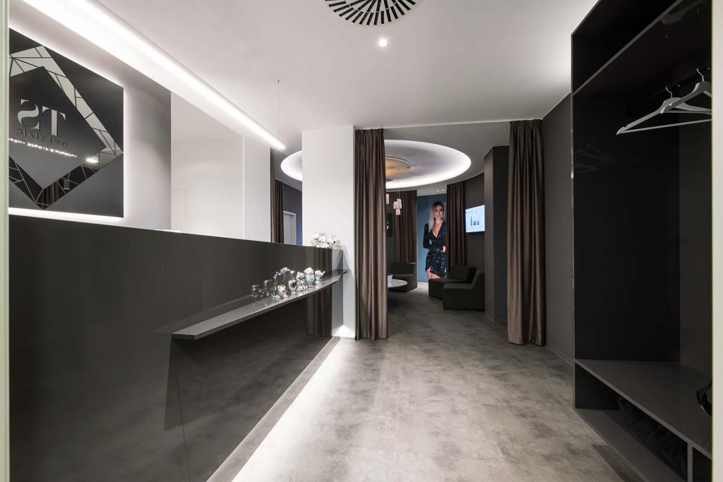 Cosmetics 62 | Projekte SISSIBAY architects, Innsbruck Cosmetics 62 | Projekte SISSIBAY architects, Innsbruck