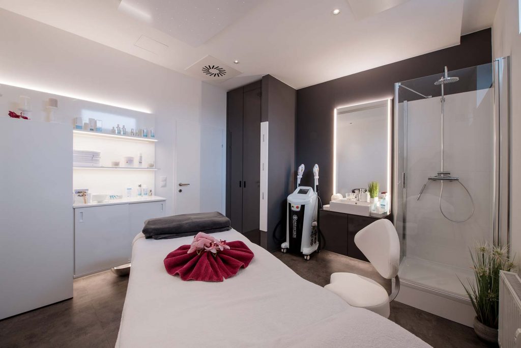 Cosmetics 62 | Projekte SISSIBAY architects, Innsbruck Cosmetics 62 | Projekte SISSIBAY architects, Innsbruck