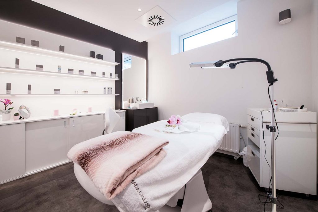 Cosmetics 62 | Projekte SISSIBAY architects, Innsbruck Cosmetics 62 | Projekte SISSIBAY architects, Innsbruck